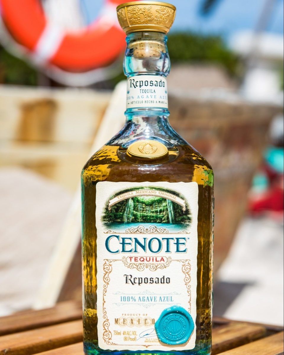 Tequila Cenote Reposado Agave Azul Barco