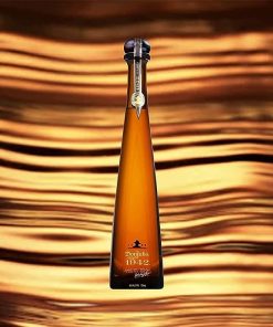 Tequila Don Julio 1942 Añejo con fondo