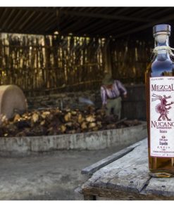 Mezcal Nucano Espadin Añejo con barricas