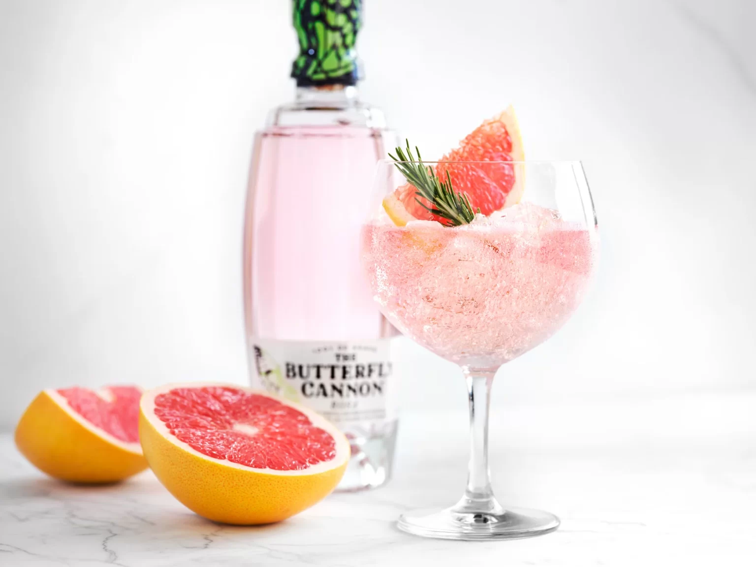 Tequila Butterfly Cannon Rosa Pink con pomelo